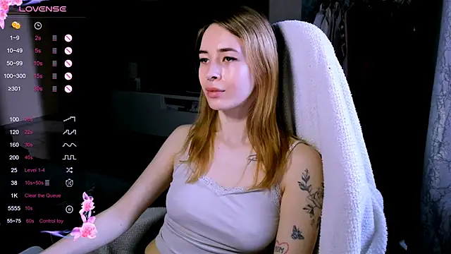 ZoyaMill Live XXX-Chat