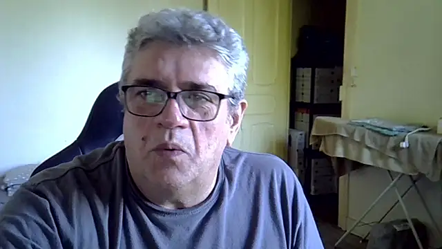 _hippo_ Pertunjukan Webcam