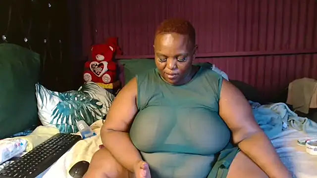 Bustyboobs02xx Adlı Modelin Canlı XXX Sohbeti