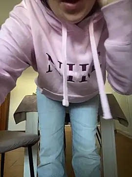 Czat XXX na żywo – 4clarissa