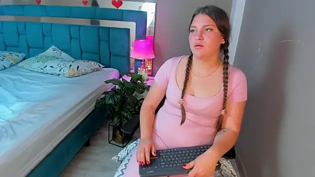 LiiaVelvet Adlı Modelin Canlı XXX Sohbeti