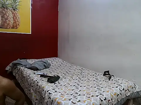 Show modela Lovelycouple25 na web-kameri