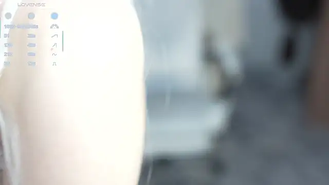 KristalCrowner Chat XXX in diretta