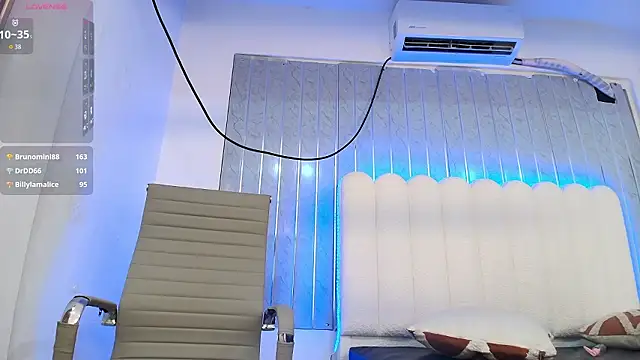 Amira_Alzahra Adlı Modelin Web Kamerası Şovu