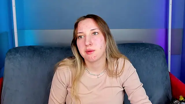 JollyBlondy Chat XXX in diretta