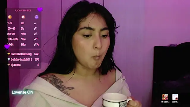 Chat XXX ao vivo de zakura_ania