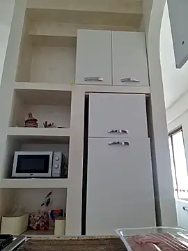 simo1097: διαδικτυακό σόου στην κάμερα