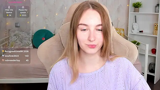 Shy_Polly: онлайн-секс-чат