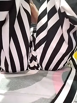 Živý XXX chat Cute-Naavya