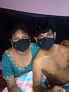 Show modela hotcopuleandsweet na web-kameri