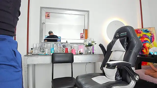 دردشة AndresXm_ الجنسية المباشرة