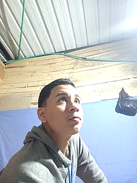 Emyli_Liam 在線直播表演