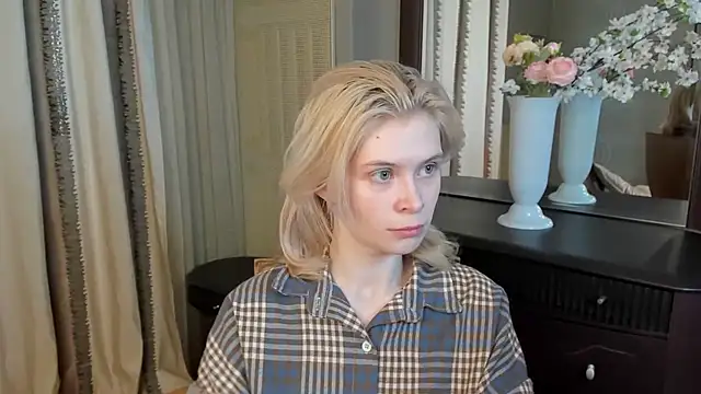 CarleySuski 即時 XXX 聊天