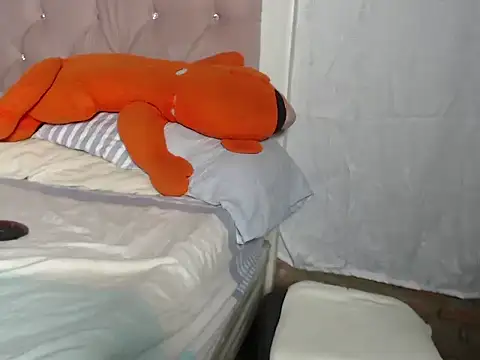 alana_bigcock1 即時 XXX 聊天