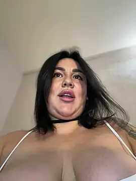 Živý XXX chat SwittieKendra