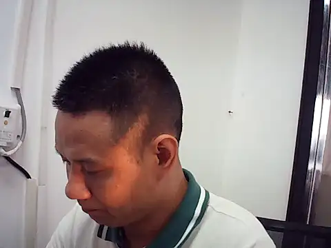 dfghsasde 在線直播表演