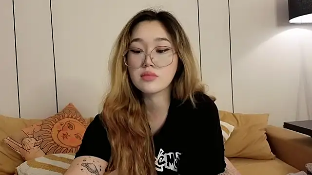 Jennatyan 现场XXX聊天