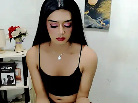 Queeny_Cassandra's Webcam Show