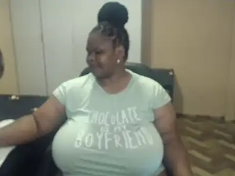 XXX chat uživo modela sweetnoziexx