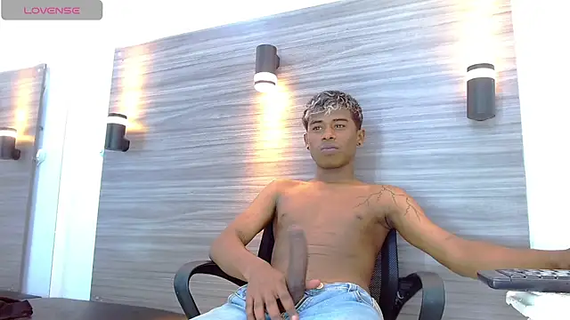 TonnyMarck Adlı Modelin Web Kamerası Şovu