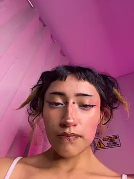 baby_akuma Chat XXX in diretta