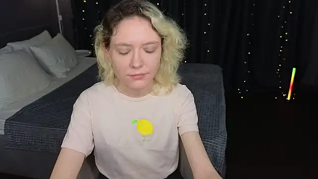 Chat +18 de HottoKori ao vivo