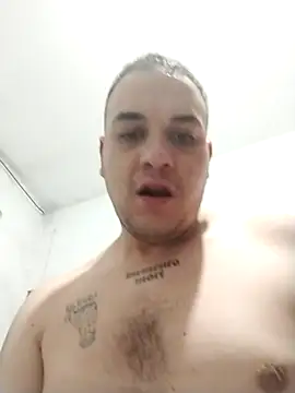 Dulcelechero Show in webcam