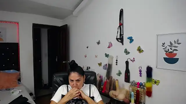 mature_bigboobs10のライブXXXチャット