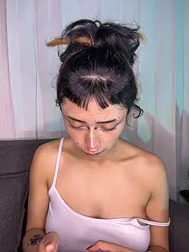 دردشة baby_akuma الجنسية المباشرة