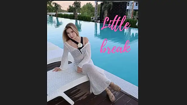 MadeleneStoesz Webcam show