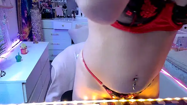 misscectito13: διαδικτυακό σόου στην κάμερα