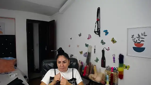 mature_bigboobs10's Live XXX Chat