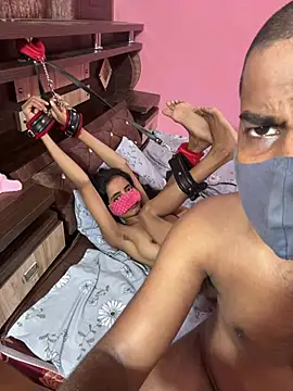 crezyfuck63's Live XXX Chat