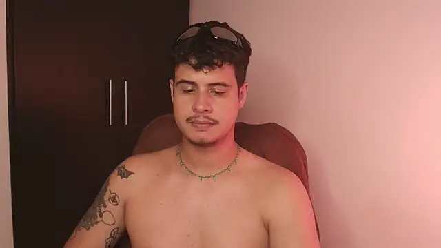 Chatroom XXX en direct de BjornSteel