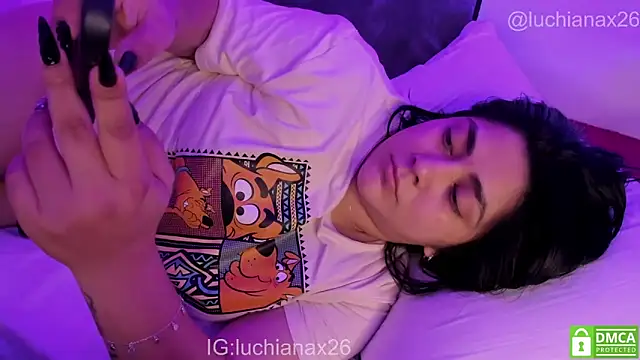 Chat XXX en directo de lucy26_