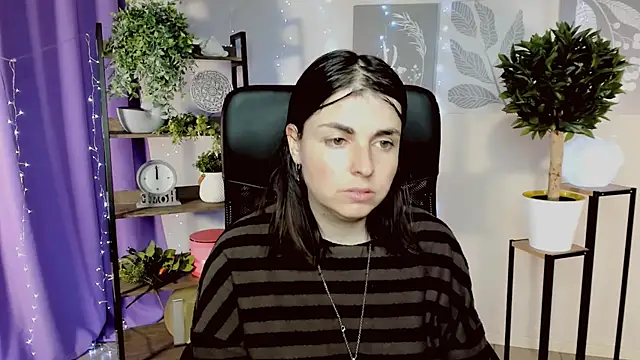 MartaEdams' Live XXX Chat