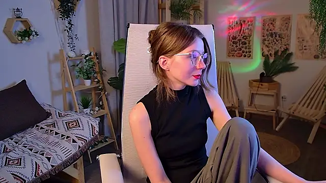 ElliFrankenweenie 即時 XXX 聊天