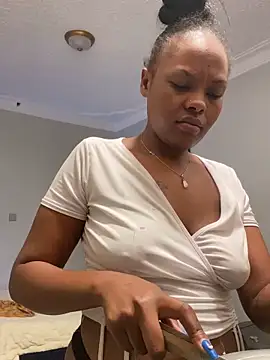 Dellah27 Live XXX-Chat