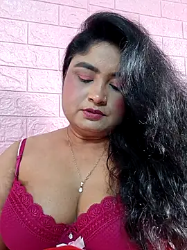 hornyriyanka's Webcam Show