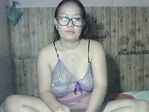 Chat XXX en directo de Pinay_BigTits69