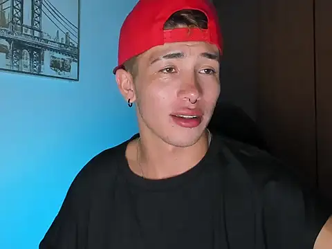 noahsaint Webcam-Show