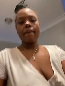 Chat +18 de Dellah27 ao vivo