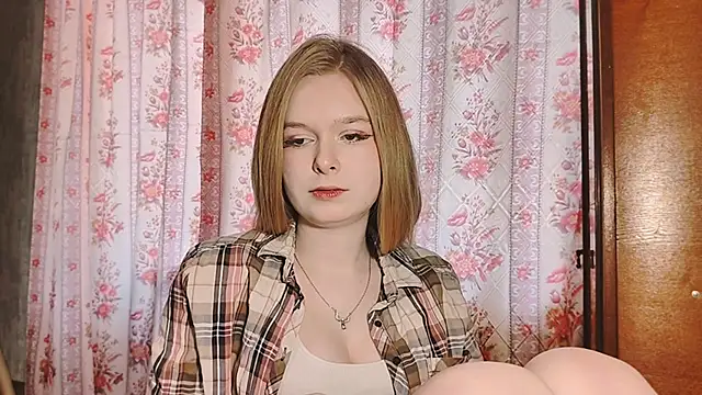 LiaVibes élő XXX-chatje