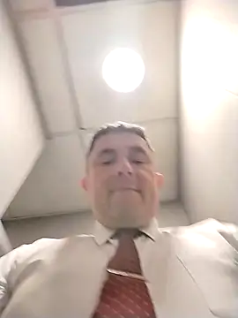 BigCristh79: διαδικτυακό σόου στην κάμερα