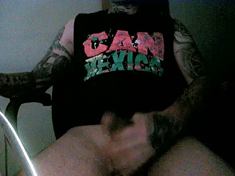 Fuckboyhot23j 即時 XXX 聊天