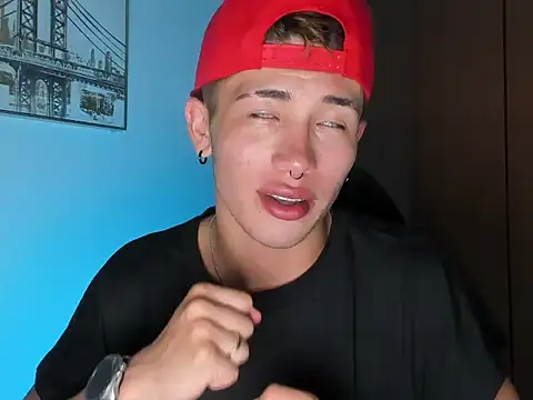 noahsaint – webcam-show