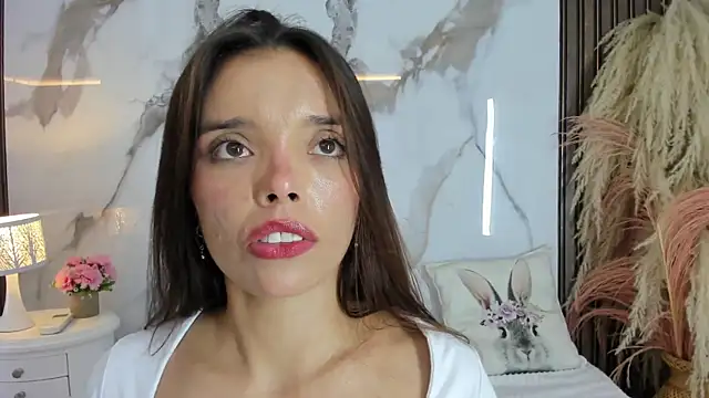 hannahill69のライブXXXチャット