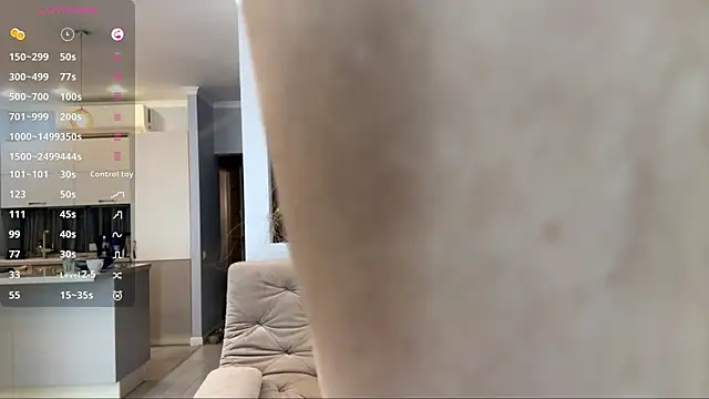 AlisaWhiteness webcam show