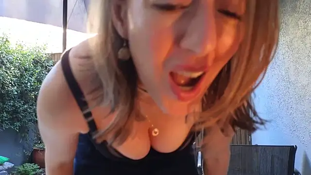 TopsyWilde Webcamshow