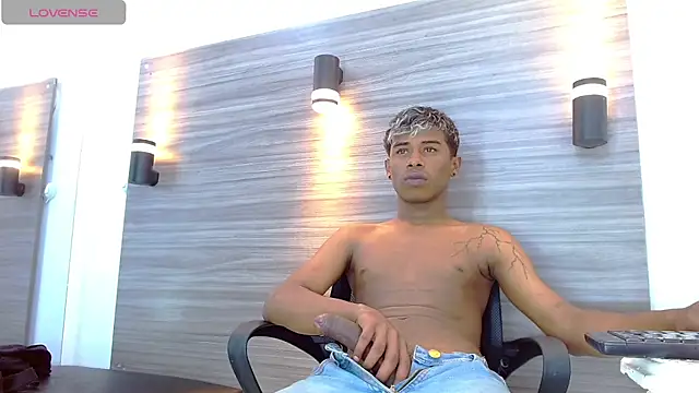 Вебкам-шоу TonnyMarck